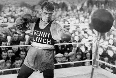 The crowd looks on as the great Benny Lynch trains. 
