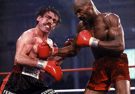 Hagler outdueled Antuefermo but the judges robbed him blind.